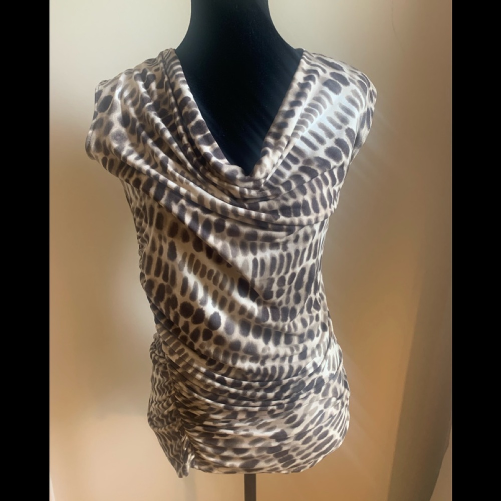 Nordstrom’s Vince Camino top nwot animal print  s